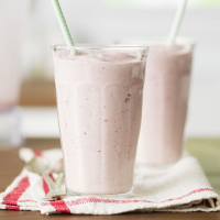 Thick Strawberry Shakes Recipe: How to Make It image
