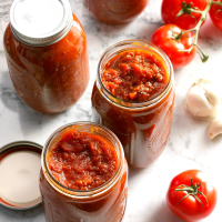 HOMEMADE SPAGHETTI SAUCE WITH FRESH TOMATOES FOR CANNING RECIPES