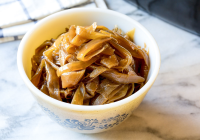 How to Make Slow Cooker Caramelized Onions image