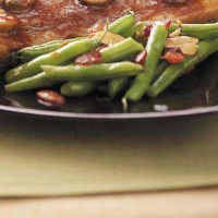 Bacon-Almond Green Beans Recipe: How to Make It image