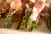 Roasted Asparagus Wrapped in Prosciutto Recipe | Giada De ... image