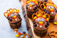 Best Turkey Cupcakes Recipe - How To Make Turkey Cupcakes image