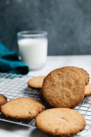 Sugar Free Keto Gingerbread Cookies Recipe - KetoConnect image