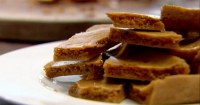 Honeycomb recipe - BBC Food image