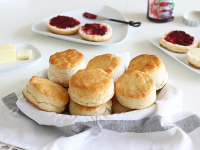 Simple Berry and Vanilla Cream Trifle - Recipes & Cookbooks image