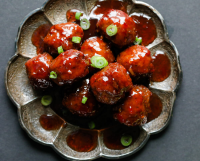 Crock Pot Meatballs with Grape Jelly and Sweet Chili Sauce ... image