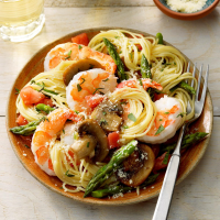 Shrimp Pasta Primavera Recipe: How to Make It image
