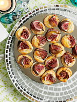 Roasted Figs with Goat's Cheese Canapé Recipe - olivemagazine image