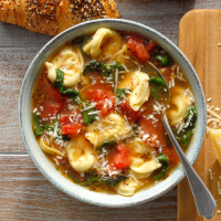 Spinach and Tortellini Soup Recipe: How to Make It image