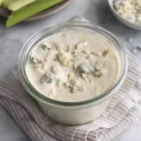HOW TO MAKE BLUE CHEESE DRESSING RECIPES