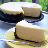 New York-style Cheesecake with Oreo Cookie Crust image