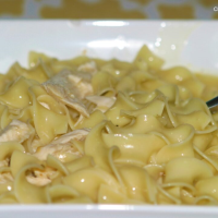Easy Recipes: Crockpot Chicken and Noddles image