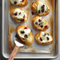 Roasted Chicken and Brie Holly Mini Bites Recipe: How to ... image
