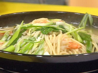 Spicy Shrimp and Bok Choy Noodle Bowl Recipe | Rachael Ray ... image