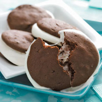 WHOOPIE PIES FROM CAKE MIX RECIPES