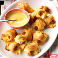 Apple-Gouda Pigs in a Blanket Recipe: How to Make It image
