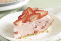 COOL 'N EASY Strawberry Pie - My Food and Family image