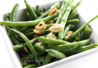 String Beans with Garlic and Oil - Skinnytaste image