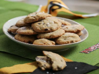 CHOCOLATE CHIP AND CARAMEL COOKIES RECIPES
