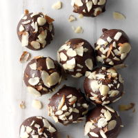 Chocolate Lebkuchen Cherry Balls Recipe: How to Make It image