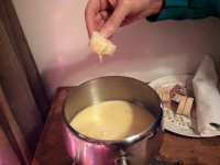 WHAT TO SERVE WITH CHEESE FONDUE RECIPES