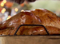 Roasted Thanksgiving Turkey Recipe | Ree Drummond | Foo… image