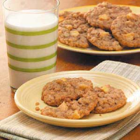 Chewy Apple Oatmeal Cookies Recipe: How to Make It image
