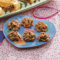 HOMEMADE PEANUT CLUSTERS WITH ALMOND BARK RECIPES