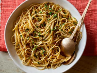 Linguini with Clam Sauce Recipe | Rachael Ray | Food Network image