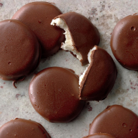 Perfect Peppermint Patties Recipe: How to Make It image