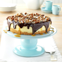 Simple Turtle Cheesecake Recipe: How to Make It image