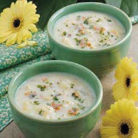 Quick and Easy Clam Chowder Recipe: How to Make It image