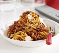 Slow cooker spaghetti bolognese recipe | BBC Good F… image