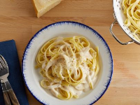 HOW TO MAKE SIMPLE ALFREDO SAUCE RECIPES