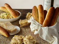 Almost-Famous Breadsticks (Olive Garden Copycat) - Food… image