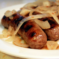 HOW TO COOK BRATS IN BEER RECIPES
