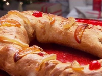 How to Make Three Kings Bread | Rosca de Reyes Recipe ... image
