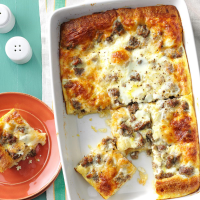 Sausage & Crescent Roll Casserole Recipe: How to Make It image