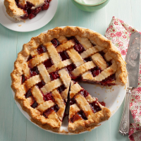 HOW TO MAKE A CHERRY PIE WITH FRESH CHERRIES RECIPES