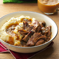 HOW TO COOK POT ROAST IN SLOW COOKER RECIPES