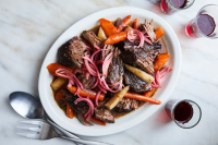 Cubed Steak with Peppers and Olives Recipe - Skinnytaste image