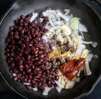 How to Make Refried Beans - Mexican Please image