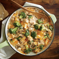 Mom's Creamy Chicken and Broccoli Casserole Recipe image