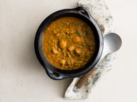 Slow Cooker Chicken Curry Recipe - olivemagazine image