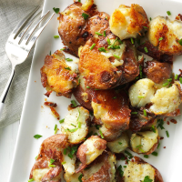 Crispy Smashed Herbed Potatoes Recipe: How to Make It image