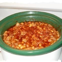 SLOW COOKER BAKED BEANS FROM SCRATCH RECIPES
