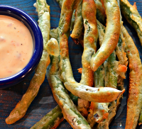 Air Fryer Green Beans with Spicy Dipping Sauce Recipe ... image