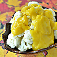 CAULIFLOWER WITH SOUR CREAM AND CHEESE RECIPES