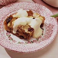Grandmother's Bread Pudding Recipe: How to Make It image