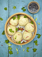 Raspberry mojito recipe - BBC Good Food image